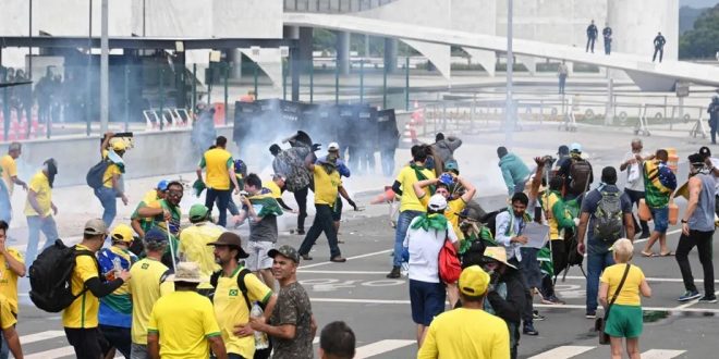 Ataques a Brasília: Goiás vai mandar policiais para combater atos golpistas