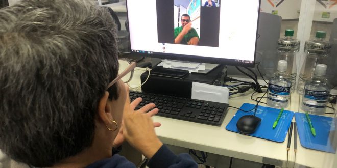 Detran-GO disponibiliza atendimento virtual em libras para surdos