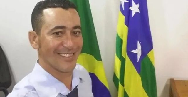Grave acidente de trânsito entre veículos de passeio, próximo a Dois Irmãos, deixa dois mortos e dois feridos