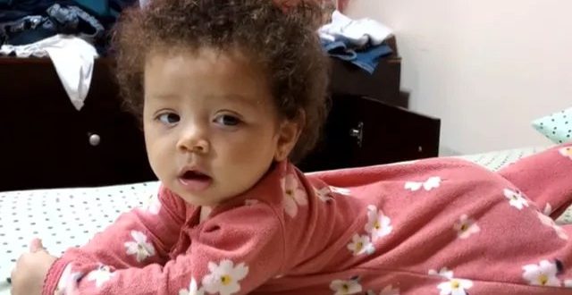 Bebê que morreu após tomar injeção com dipirona tem corpo retirado de velório para exames no IML