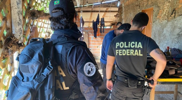 Operação da PF prende suspeito de armazenar pornografia infantil em Goiás