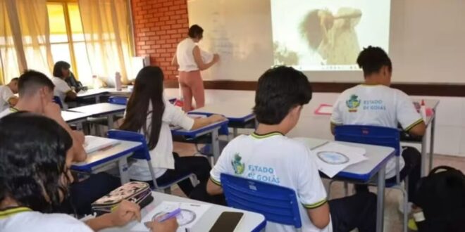 Mais de 600 professores aprovados em concurso da rede estadual são convocados; veja lista