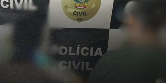 A POLÍCIA CIVIL DE JARAGUÁ PRENDEU DUAS MULHER E APREENDEU UMA MENOR POR FURTO EM SUPERMERCADO QUE ELAS TRABALHAVAM