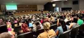 Profissionais da educação de Goianésia participam de capacitação sobre transtornos e síndromes raras promovida pelo CREC