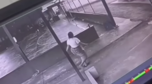Funcionária de escola é agredida por mãe de aluno em Jaraguá