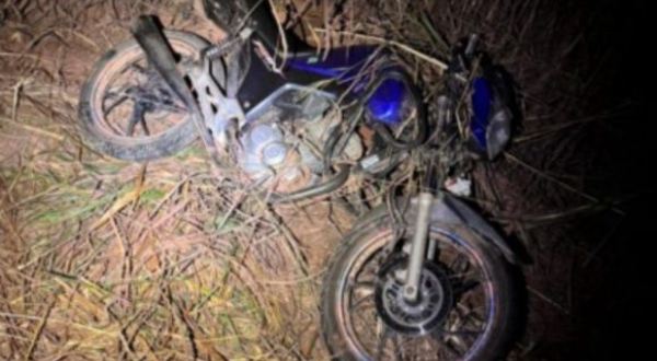 Adolescente que pilotava moto morre após ser atropelado por caminhonete em Faina