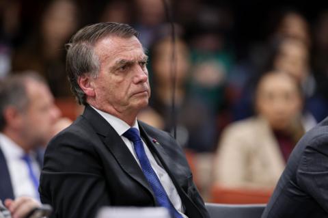Jair Bolsonaro é alvo de operação da Polícia Federal e passará a usar tornozeleira eletrônica