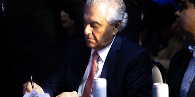 Caiado anuncia linha de crédito e grupo de trabalho para proteger economia de Goiás de impacto das tarifas impostas pelos EUA