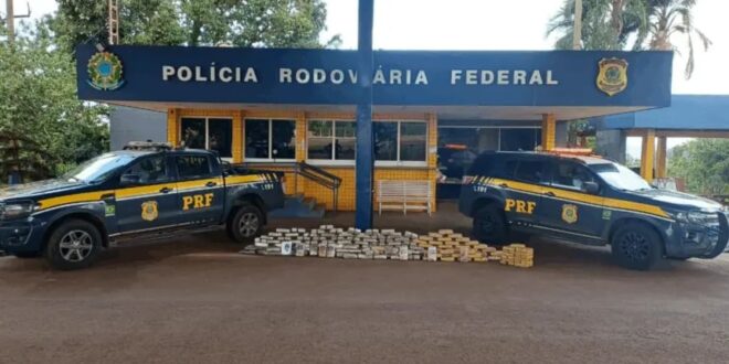 PRF apreende mais de 174 kg de drogas após perseguição e acidente fatal em Goiás