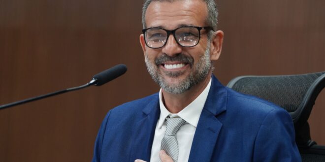 Prefeitura define data de entrega da escola do Residencial Ipê
