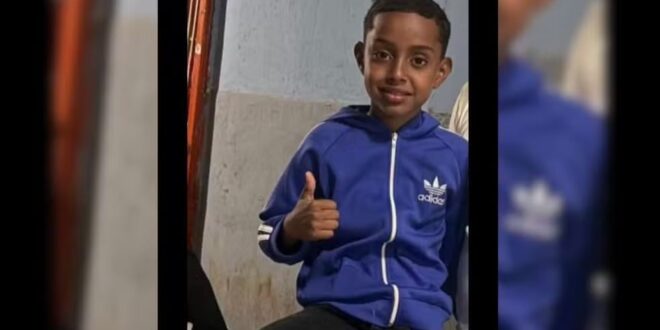 Criança de 10 anos sofre múltiplas facadas após desavença durante jogo de futebol, diz polícia