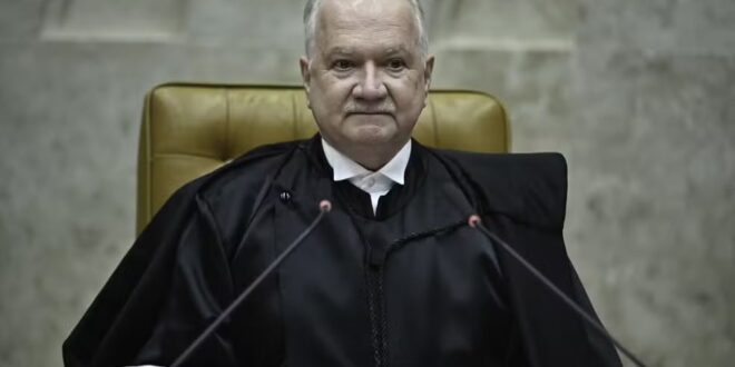 Fachin promete diálogo sobre código de conduta para ministros do STF e diz que prestar contas à sociedade é obrigação