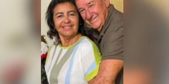 Casal morre após batida entre carro e caminhão na BR-020