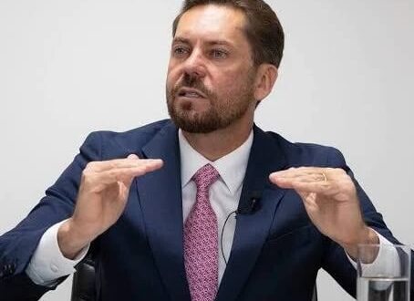 Candidatos relatam erros gramaticais, desorganização e fuga ao edital em prova do concurso da Alego