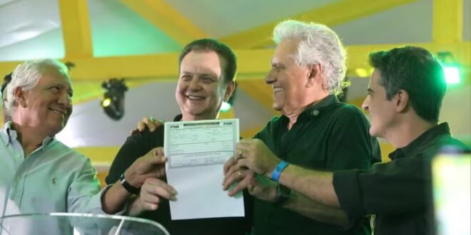 Ronaldo Caiado oficializa filiação ao PSD