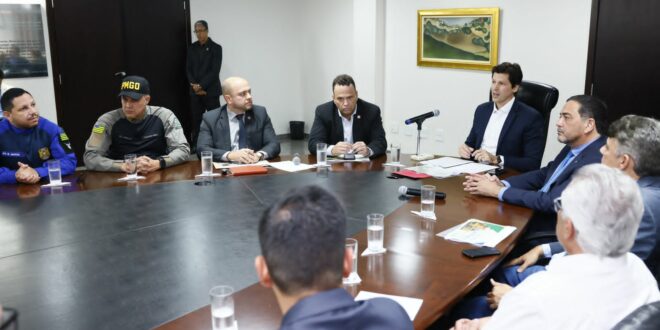 Daniel Vilela anuncia valorização da carreira das forças de segurança com investimento de R$ 1,2 bilhão até 2027