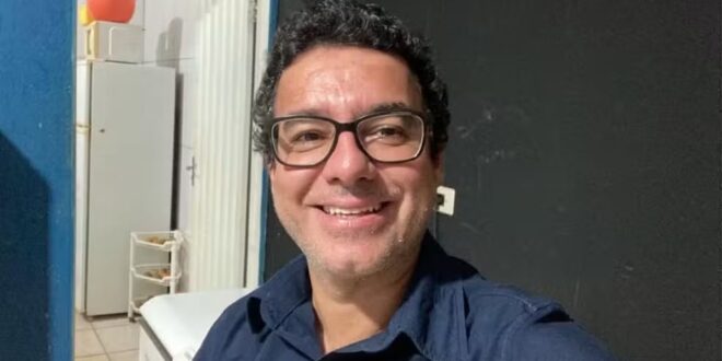 Ex-vereador morre após carro sair da pista e capotar em Goiás